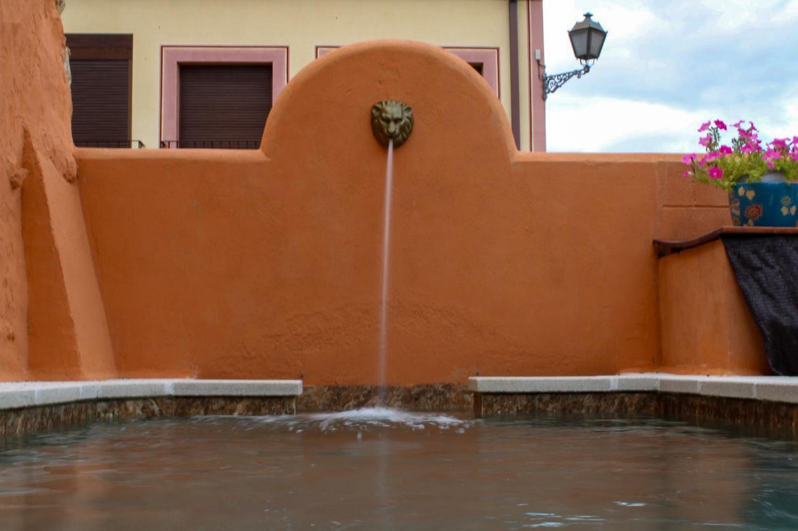 Casa Rural El Horno De La Aldegueela Torrecaballeros Exterior photo